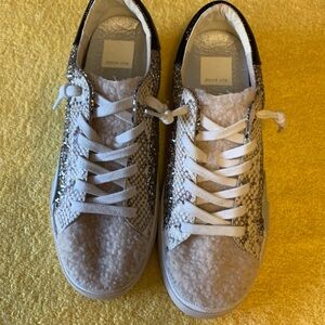 DOLCE VITA women shoes size 7 new with tag